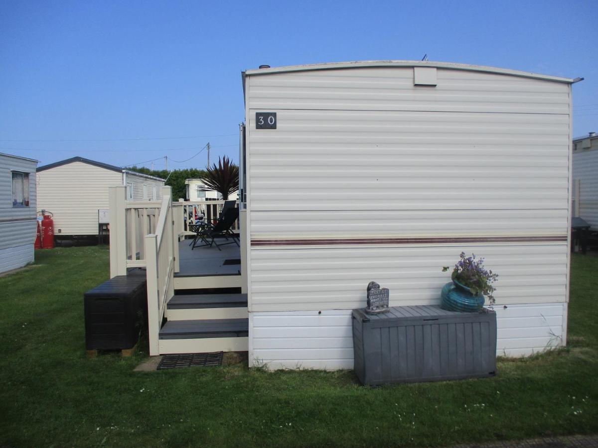 Summer Breeze Caravan Bacton  Екстериор снимка